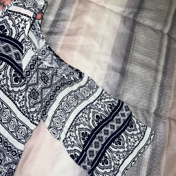 Floral blouse - Picture 2 of 4